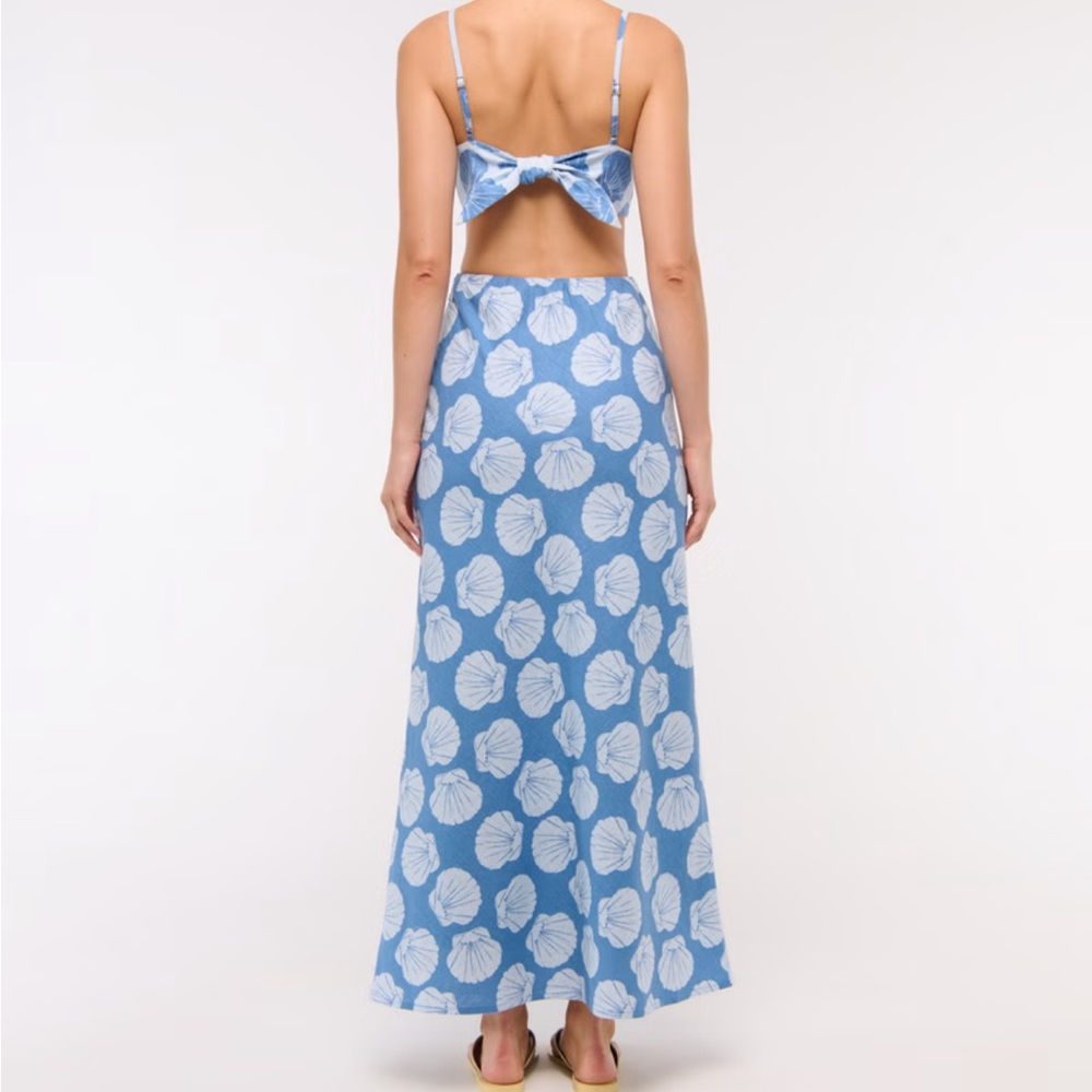 Abercrombie & Fitch Blue and White Backless Dress - Picture 3 of 7